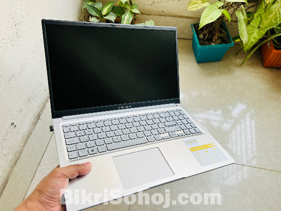 Asus VivoBook X1504ZA Laptop Urgent Sell